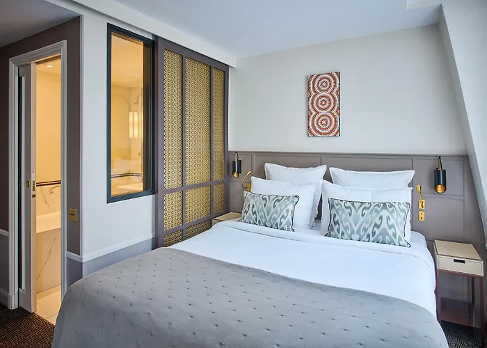 La Tamise - Esprit De France 4* Paris