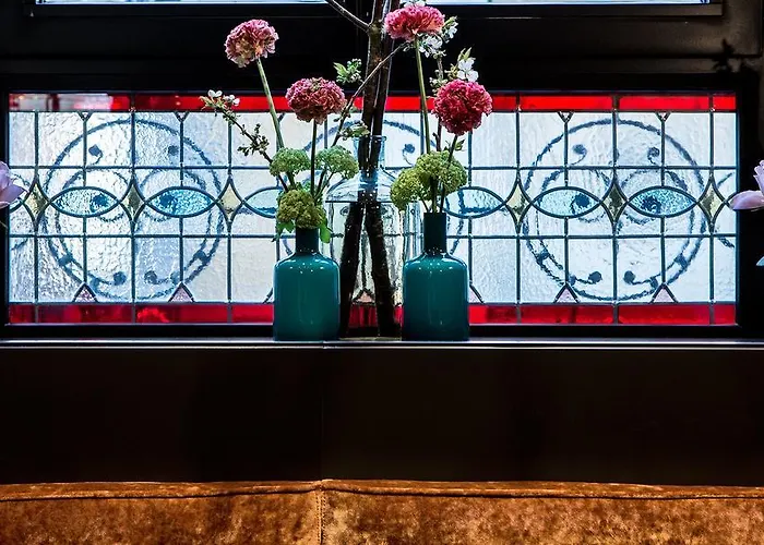 Hotell La Tamise - Esprit De France 4*