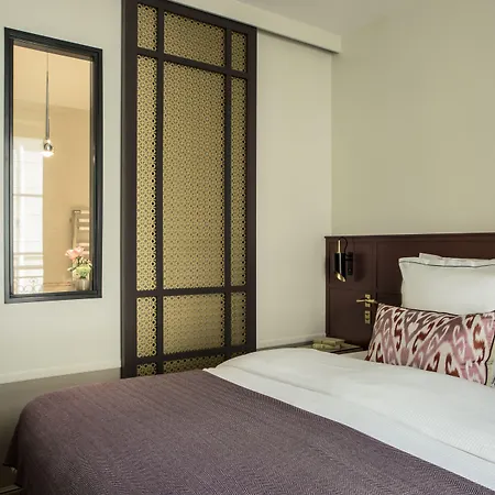 Hotell La Tamise - Esprit De France 4*