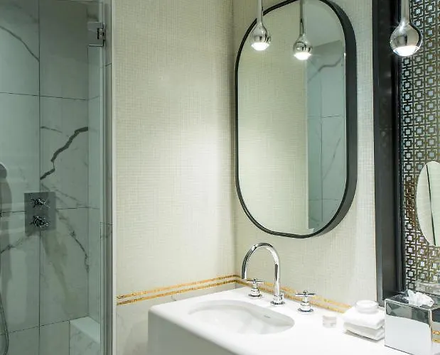 La Tamise - Esprit De France 4* Parigi