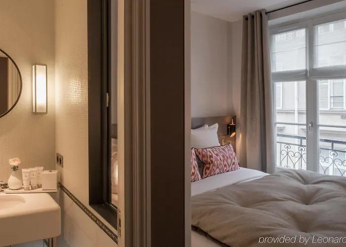 Hotel La Tamise - Esprit De France 4*